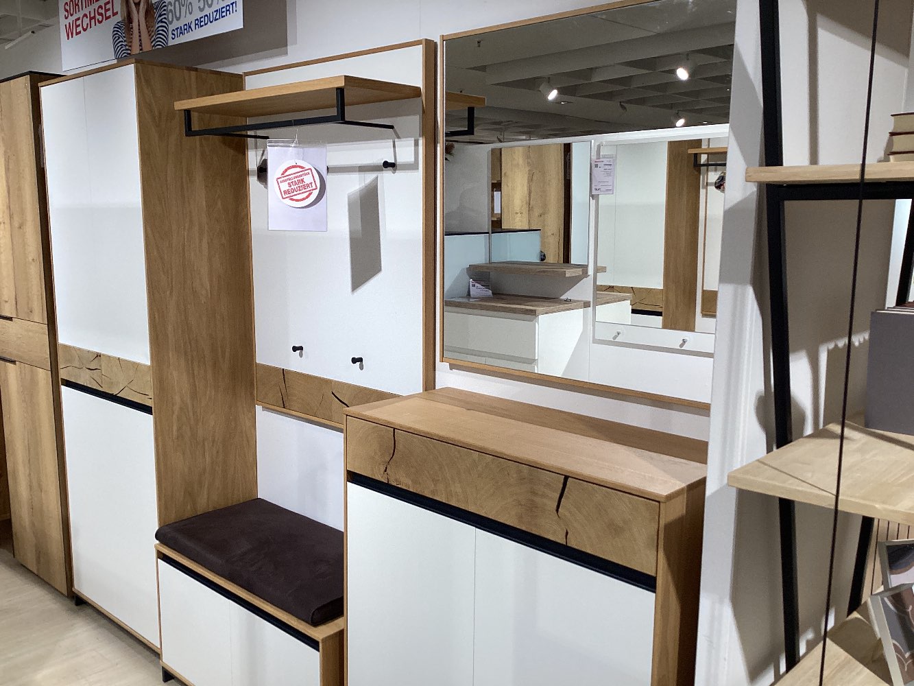 Garderobenset Mondo Castino