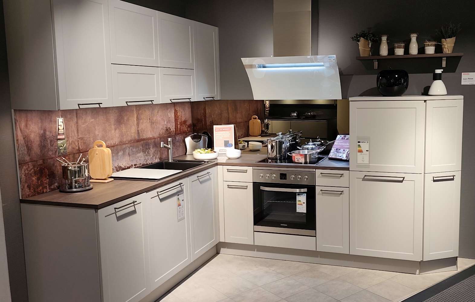 Nolte Küche FOCUS Abverkauf zur KW 18/2026 nicht früher abholbar