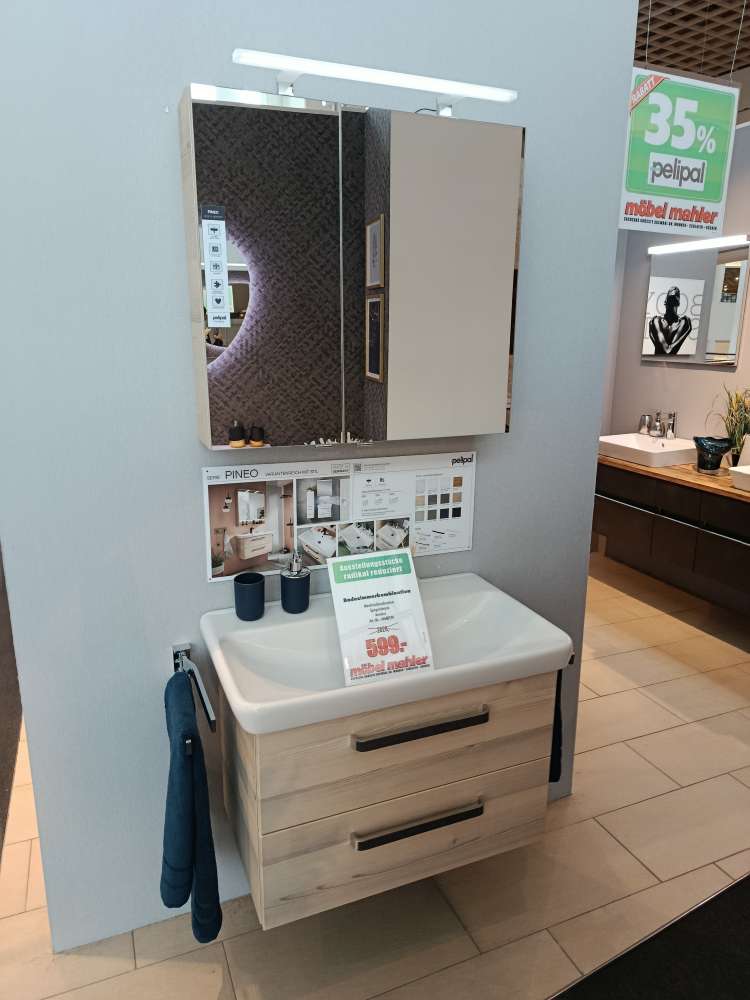 Badezimmerkombination