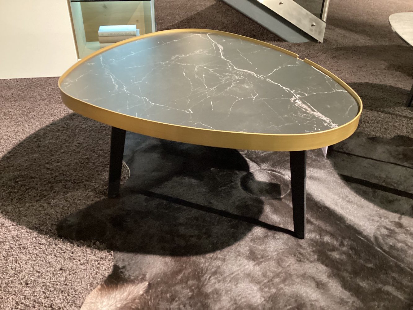 Couchtisch „Varium Porto“, Orig. Akante, Keramikplatte