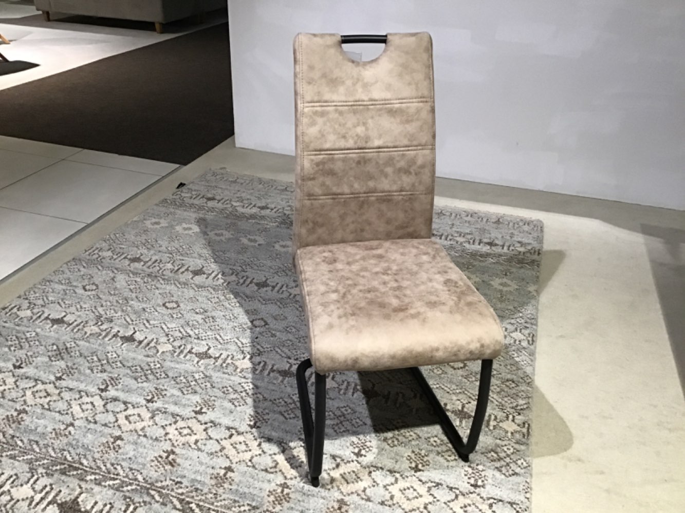 Schwingstuhl Farbe Schlamm,Gestell schwarz 43x98x58cm