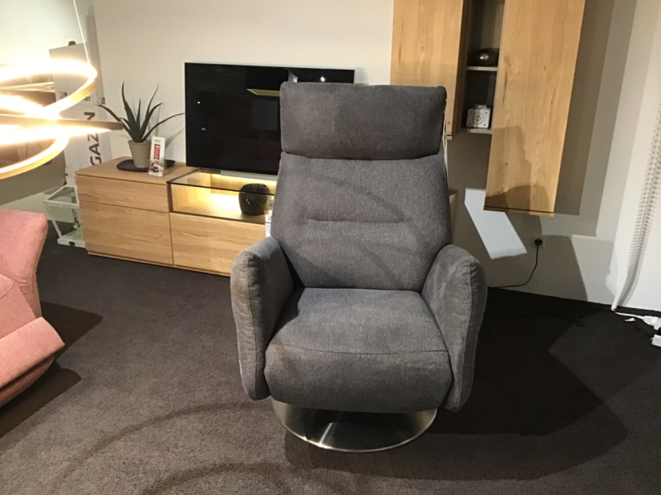 Interliving 4504 Relaxsessel mit motorischer Verstellung