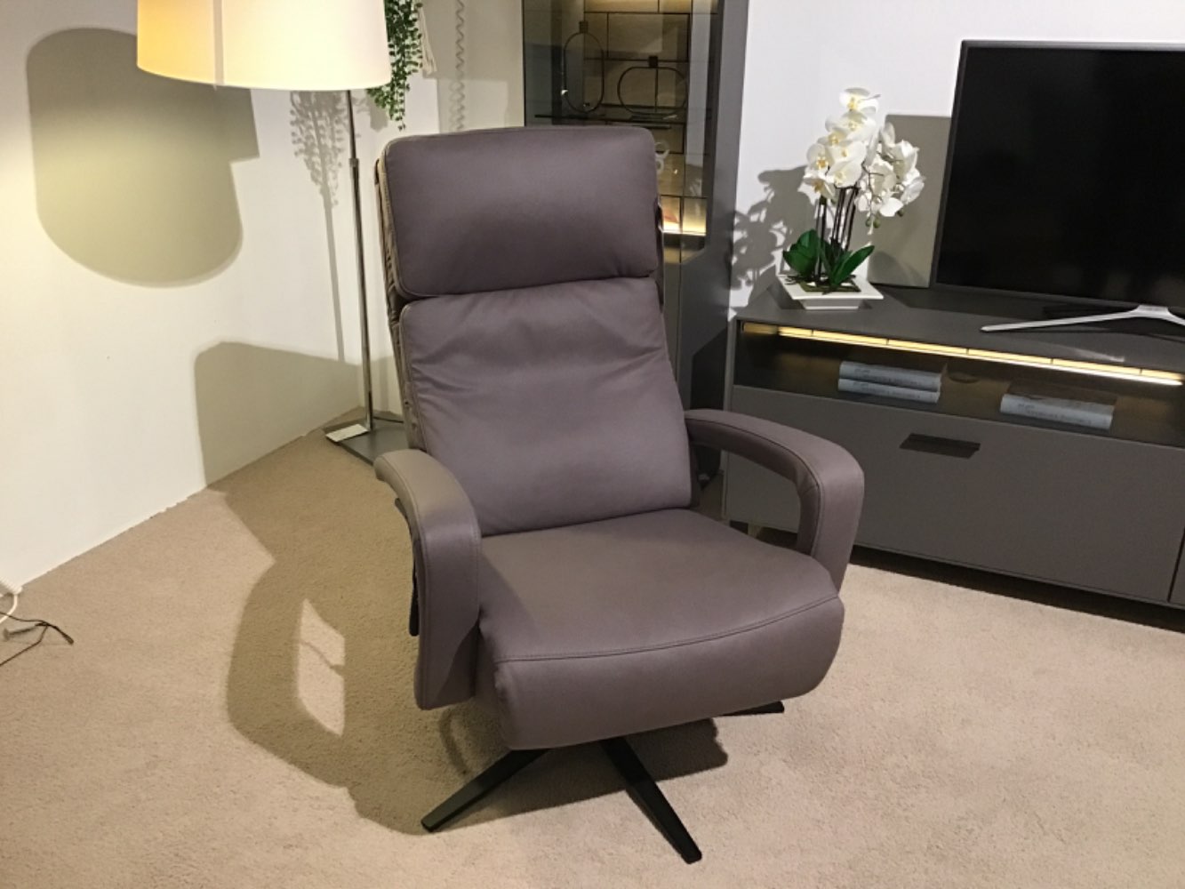 Interliving 4541 Relaxsessel mit motorischer Verstellung