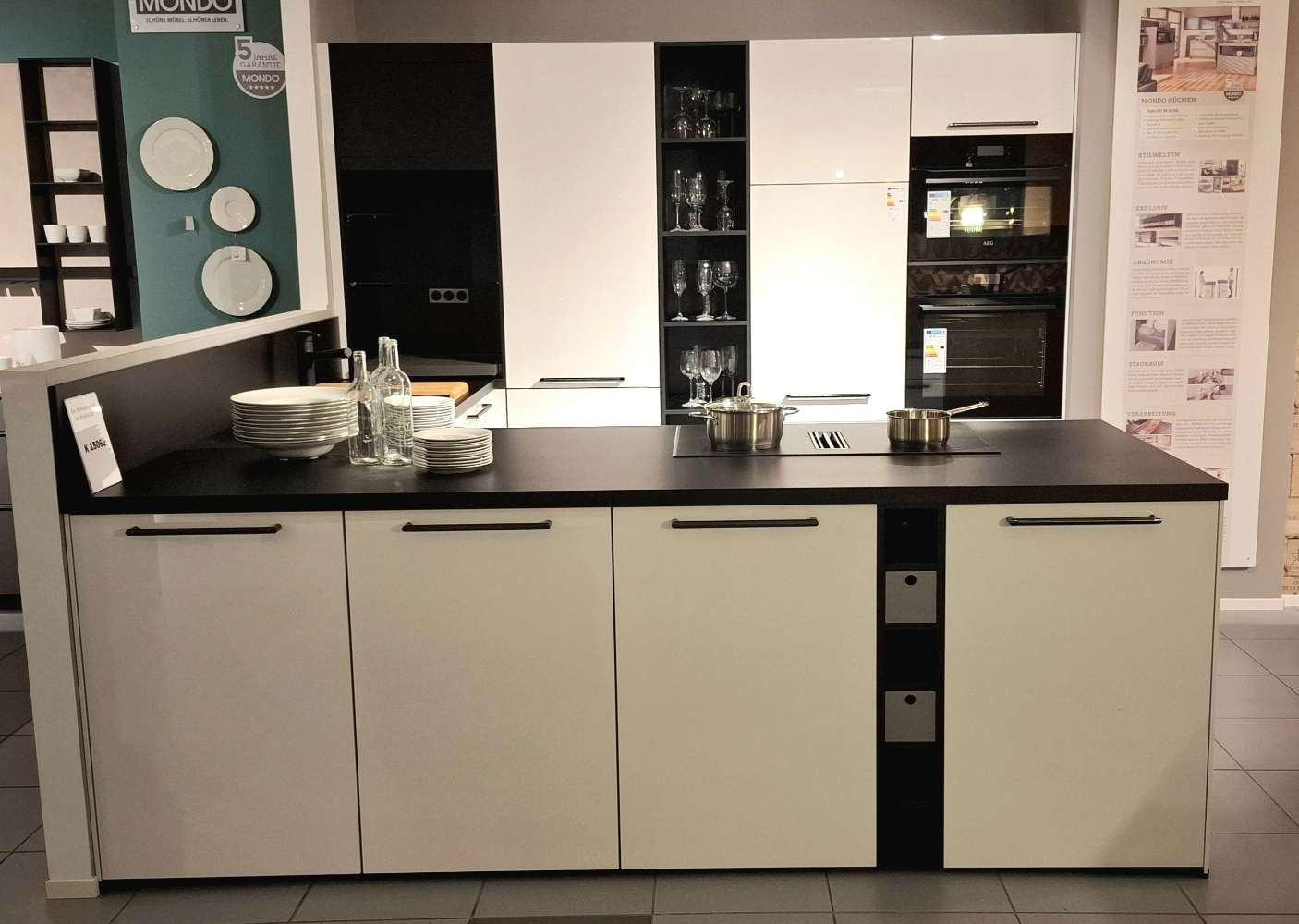 U-Küche Alpinweiß Hochglanz inkl. Geräte,Spüle und Armatur