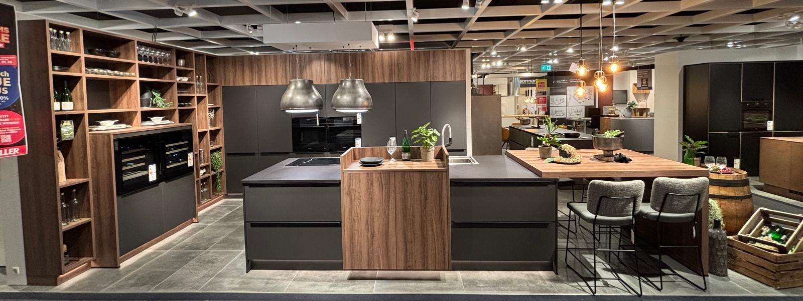 Einbauküche Sormani (ohne Weinkühler), abholbereit ab KW 19/2026