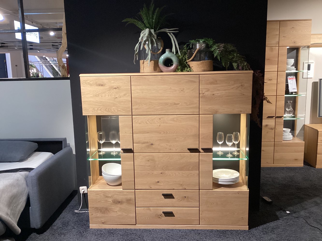 Highboard „Kanto“, Orig. Musterring, Asteiche teilmassiv