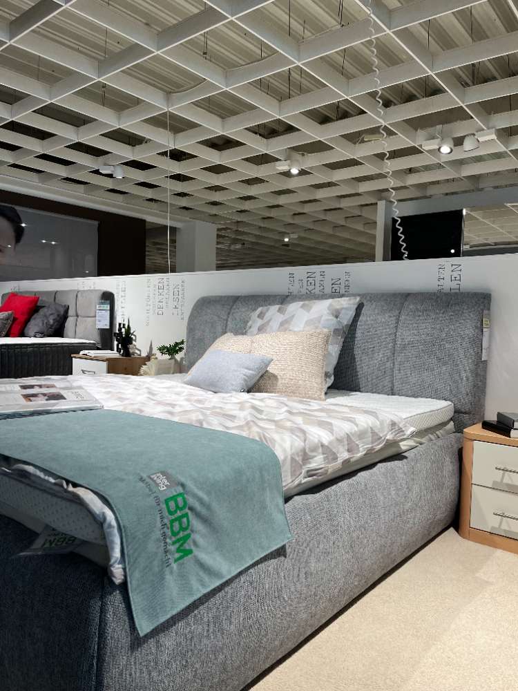 Modernes Polsterbettgestell 1.80×2.00m