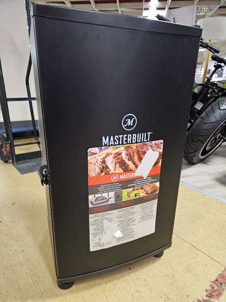 Masterbuilt Elektrischer Digitaler Holzrauch-Smoker statt 529€