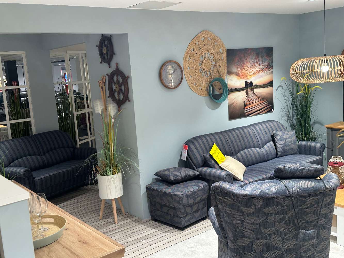 Sofa 3- sitzig, 2 Armlehnen