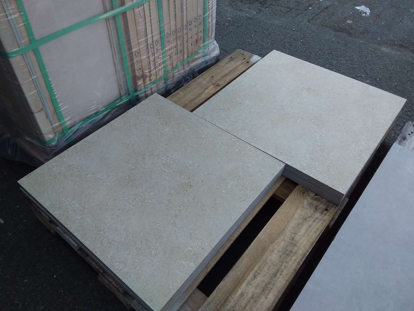 Feinsteinzeug Terrassenplatten 60x60x3 Keramik Fliesen Outlet