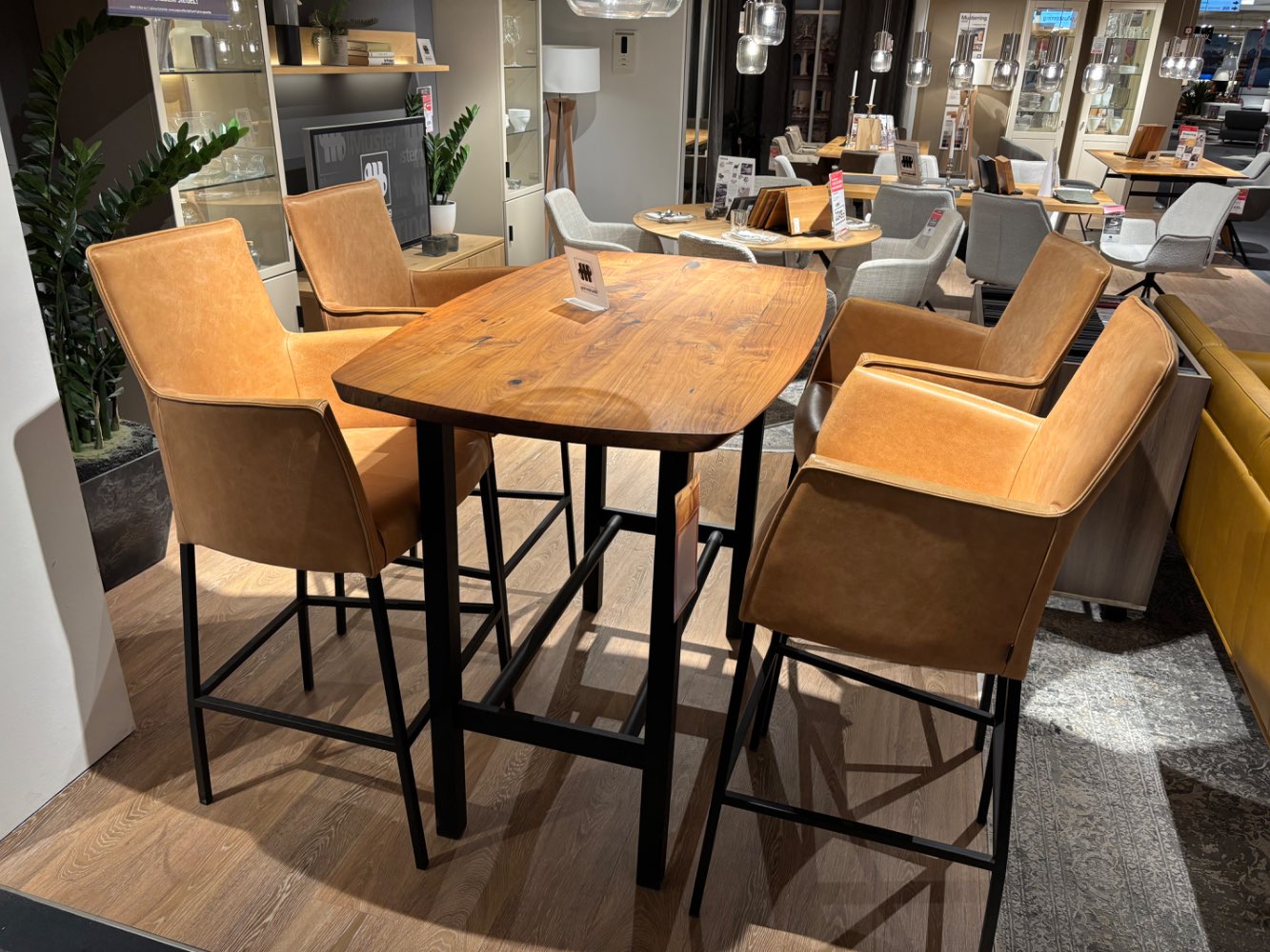 Bartisch Gruppe „Helena“ von Musterring