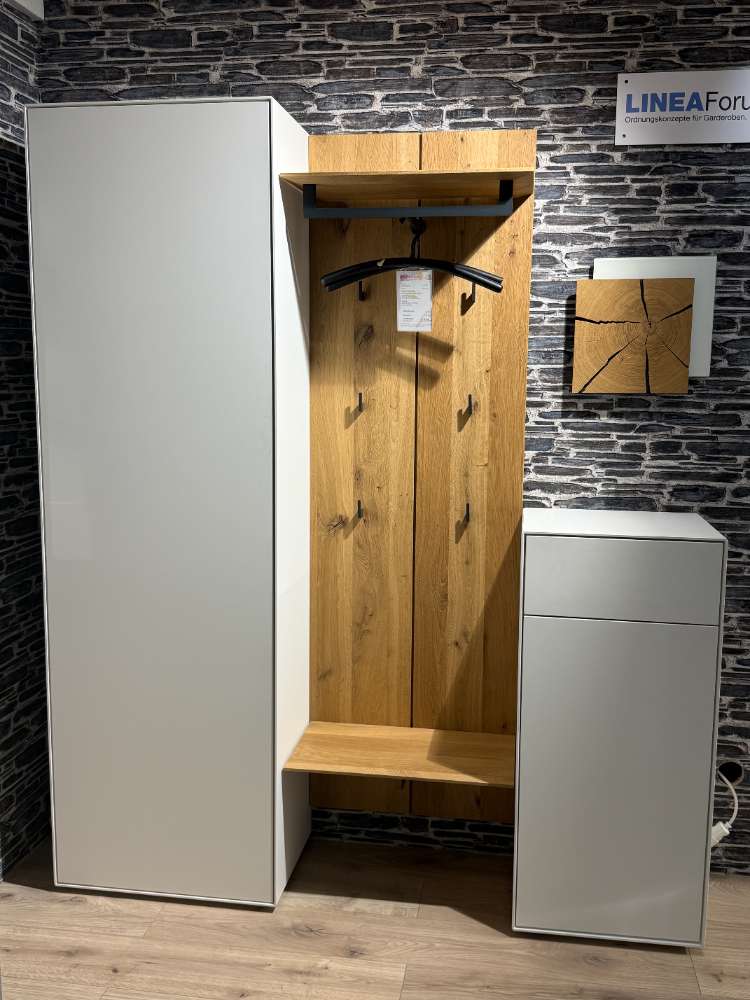 Hartmann Velko Garderoben Set-Dielen Möbel Kerneiche / Lack weiß