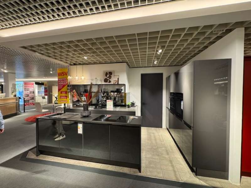 Musterküche  Nolte Fine Lack/Neo Mirror