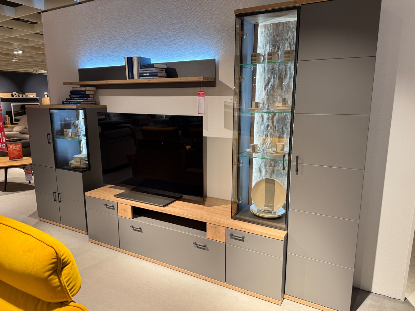 Wohnwand „Hounton“ von Ideal