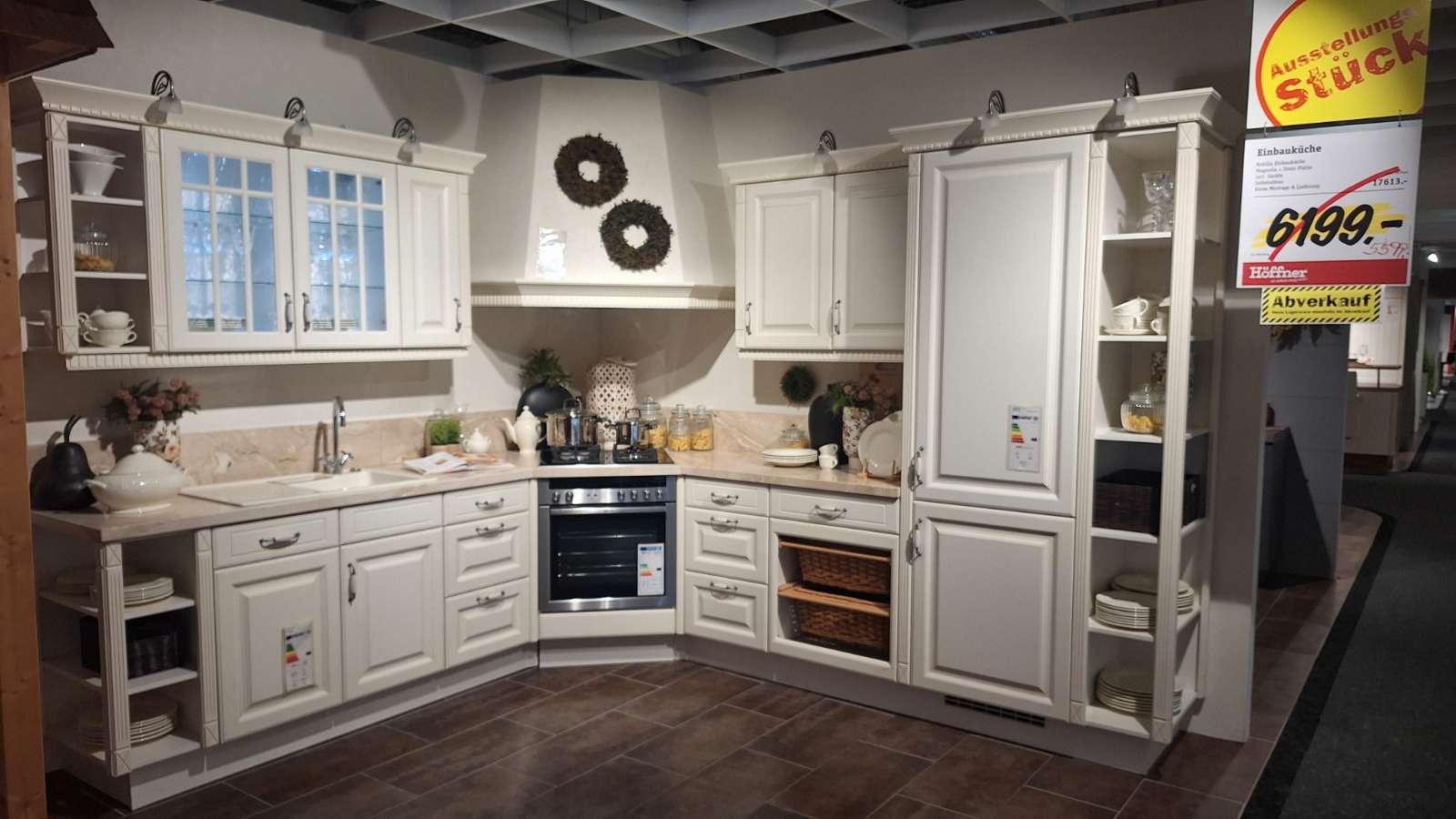 Nobilia Castello mit Steinplatte