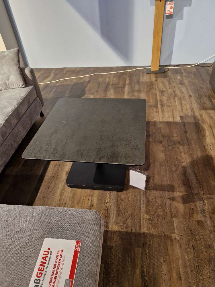 Couchtisch Orlando von AKANTE