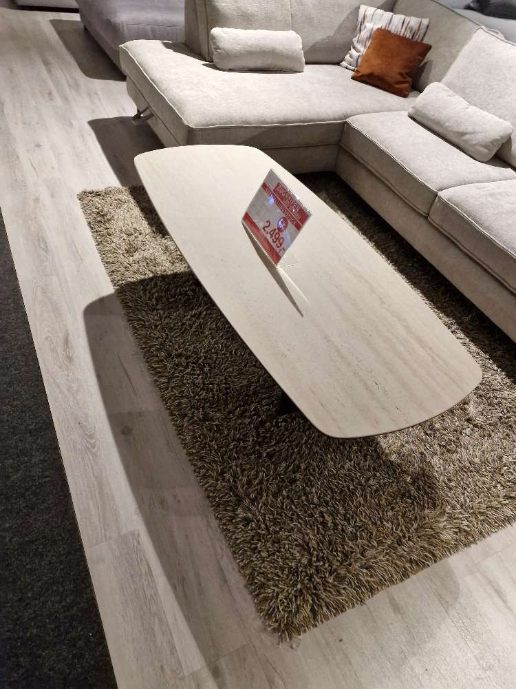 Couchtisch Auguste von AKANTE