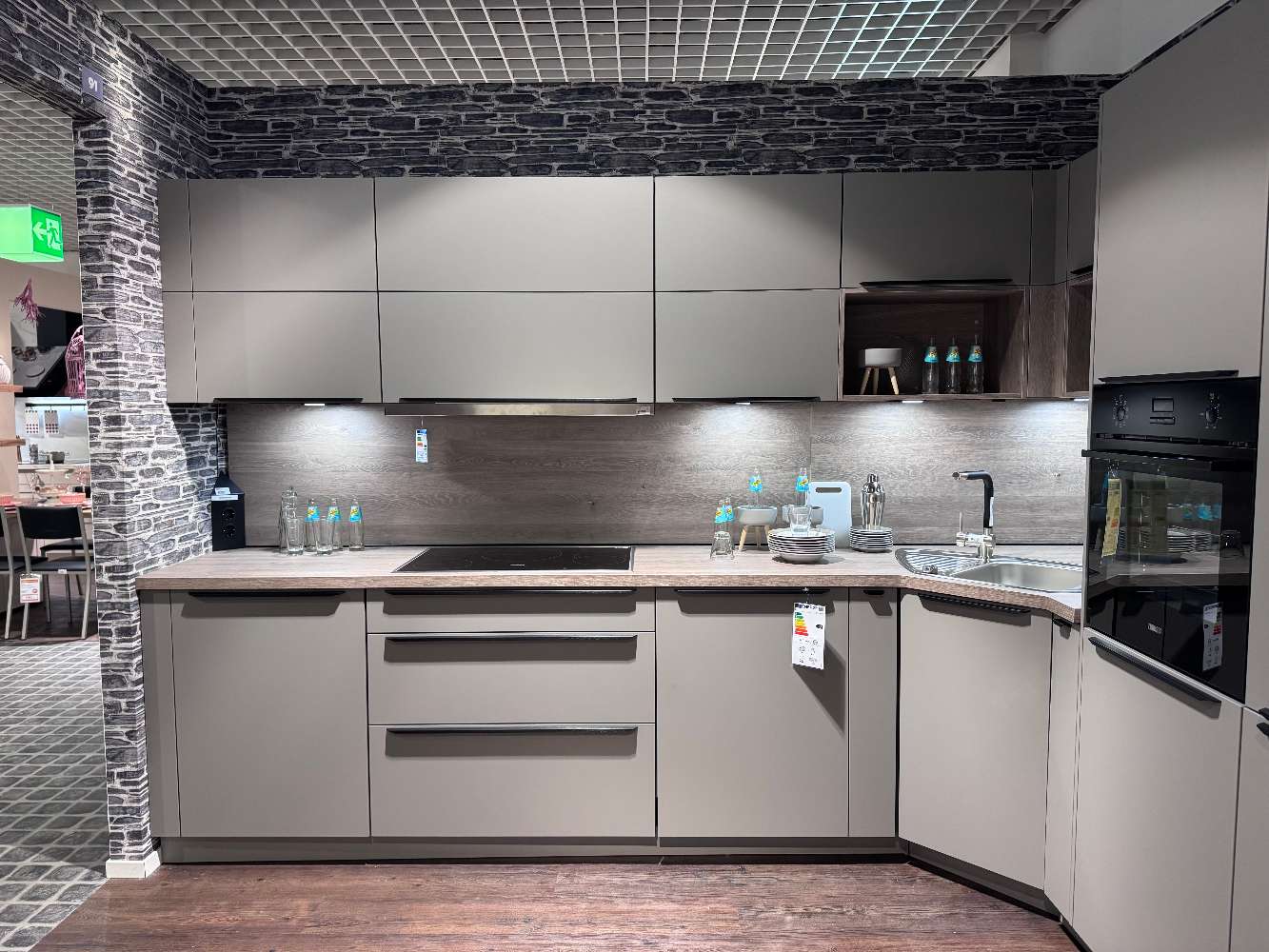 Einbauküche Nobilia Easy Touch Preisklasse 4