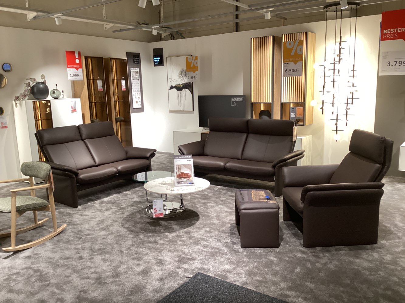 Möbel, Gruppe aus 2,5-Sitzer, 2-Sitzer, Sessel und Hocker, Erpo