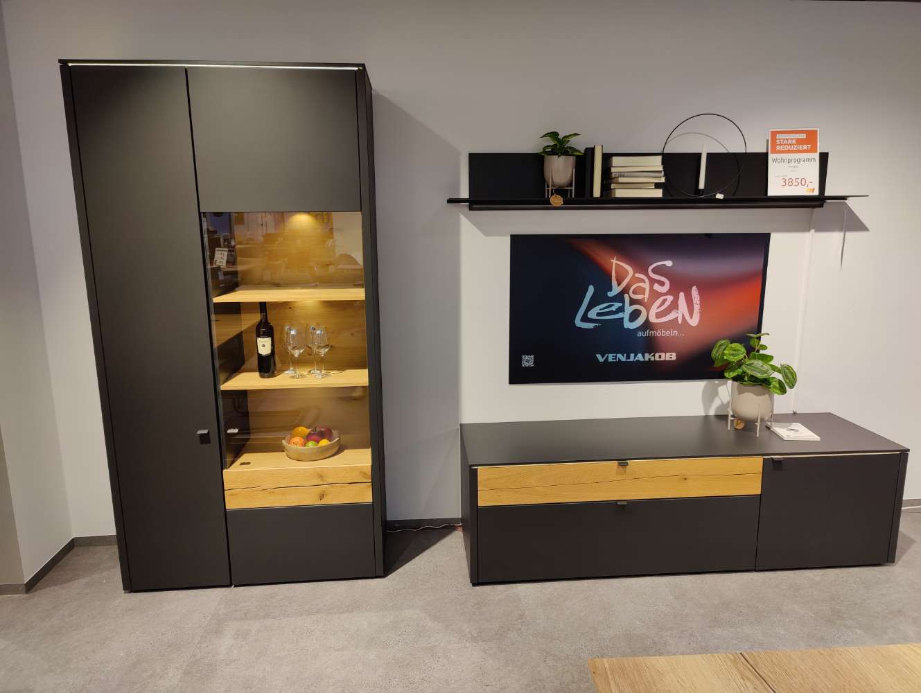Wohnwand – VENJAKOB –  Game – inkl. Beleuchtung