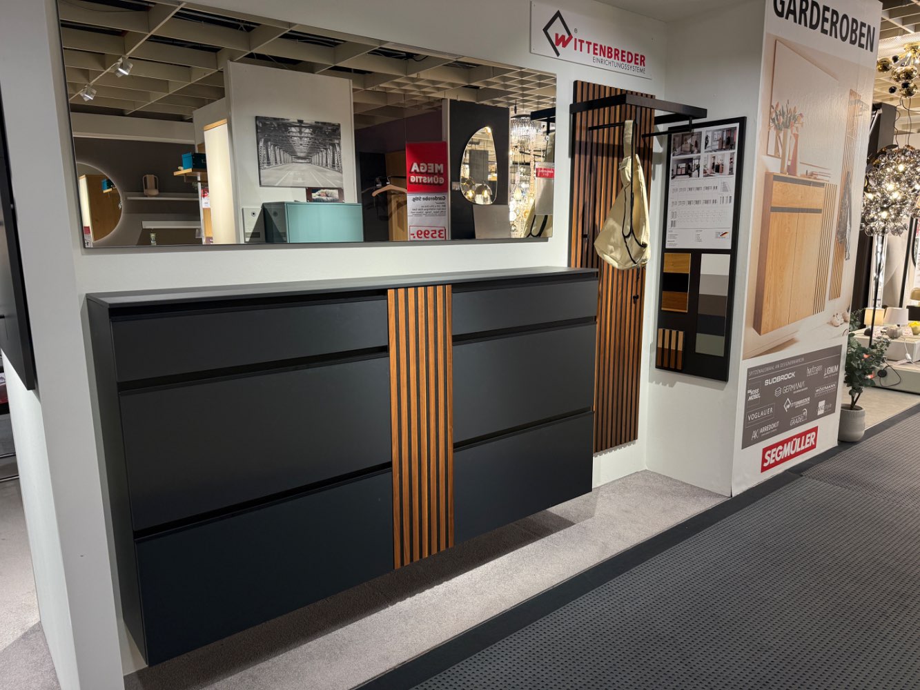 Garderobenkombi „Punta“ von Wittenbreder