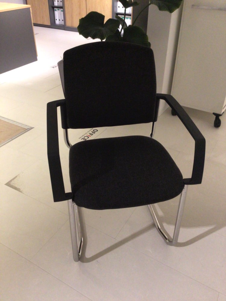 Besucherstuhl B to B