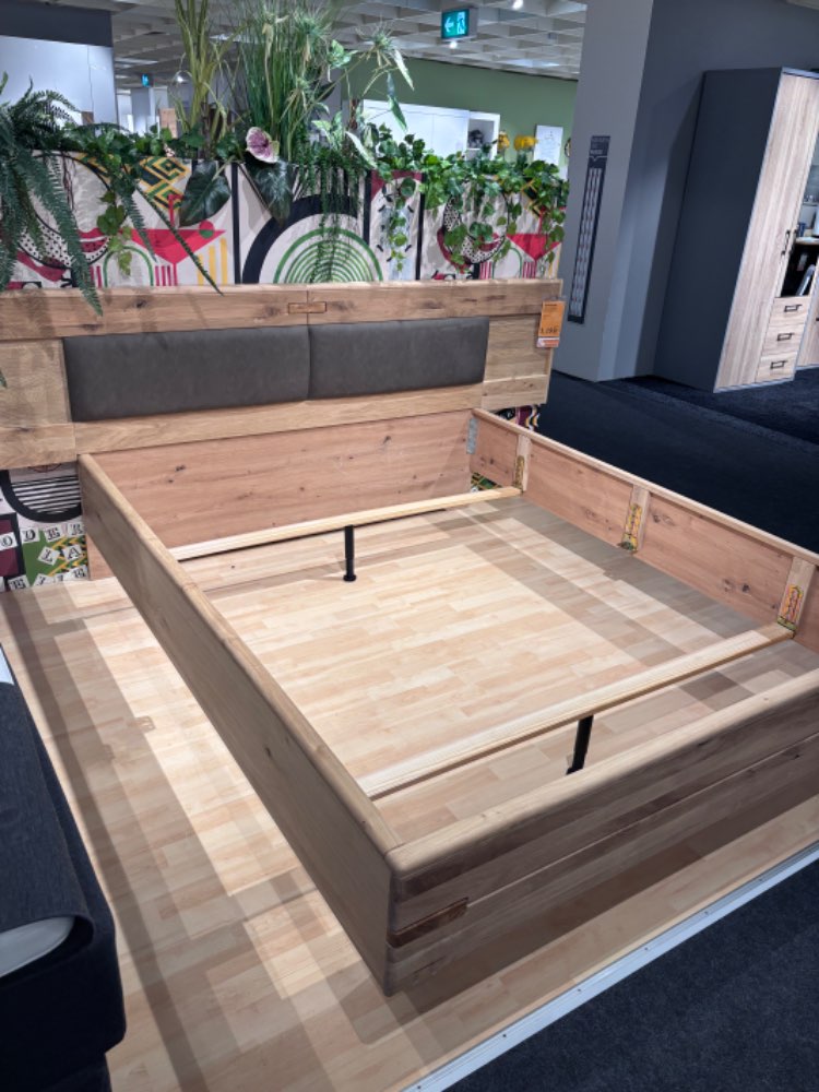 Möbel, Bettanlage, Teilmassiv Eiche Bianco, XXXLutz