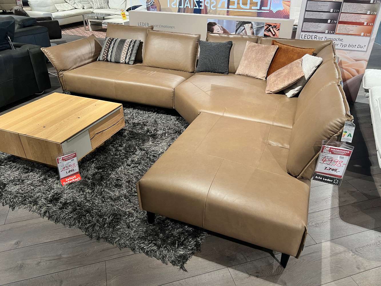 Couch W. SCHILLIG bonnie