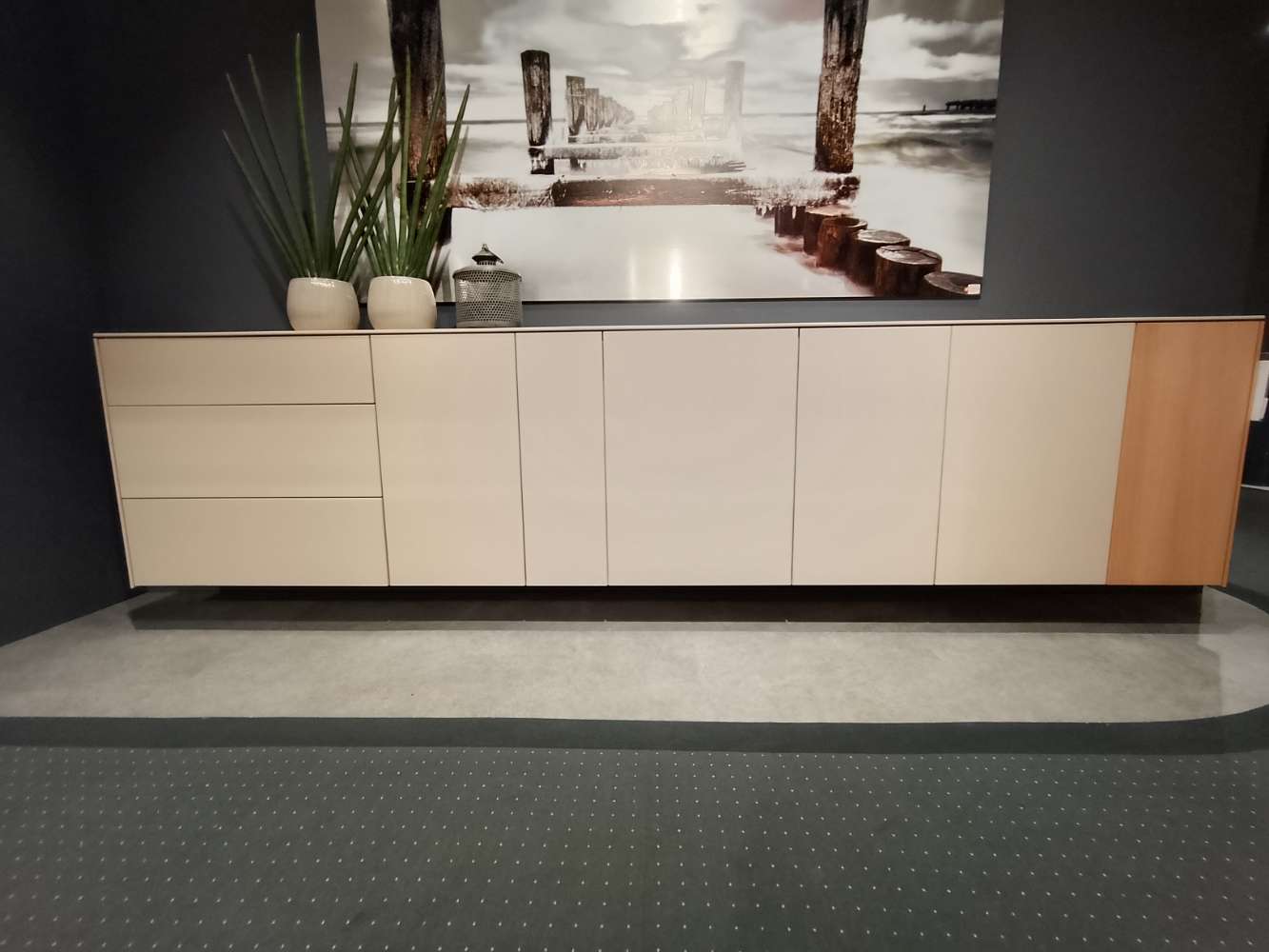 Highboard