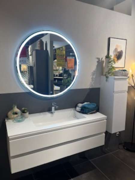 Möbel, Badezimmer Weiß, XXXLutz