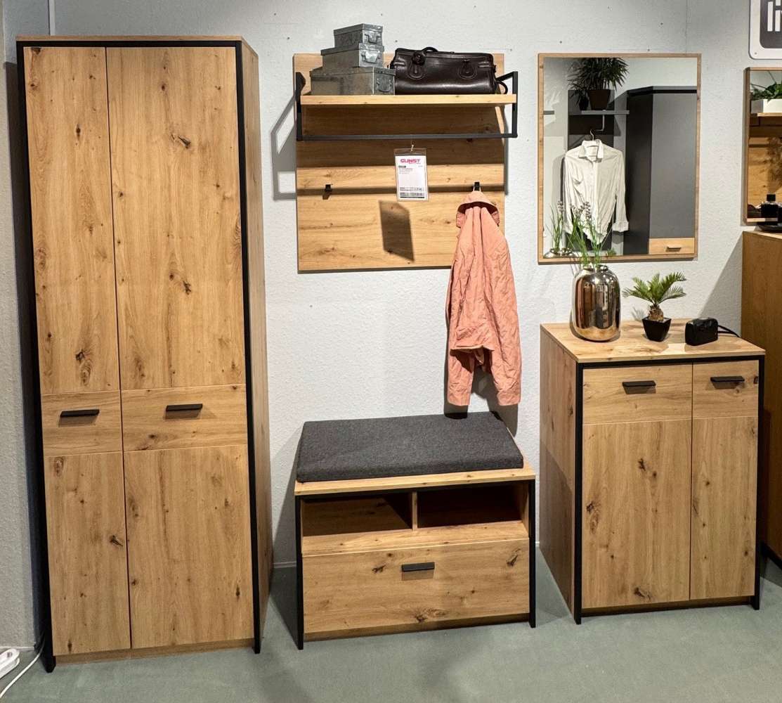 Garderobe Kam/Bergen