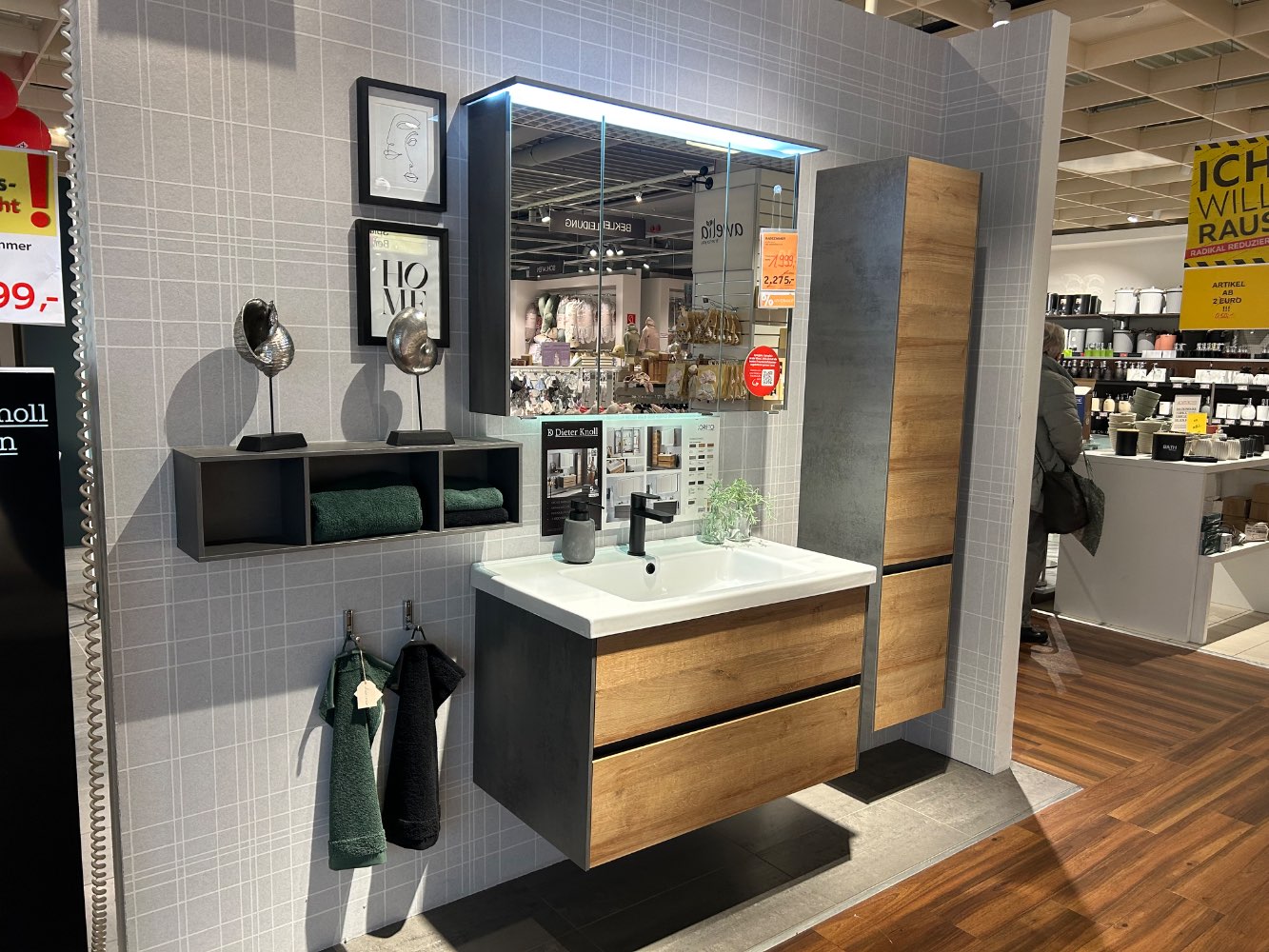 DIETER KNOLL BADEZIMMER  LORETO