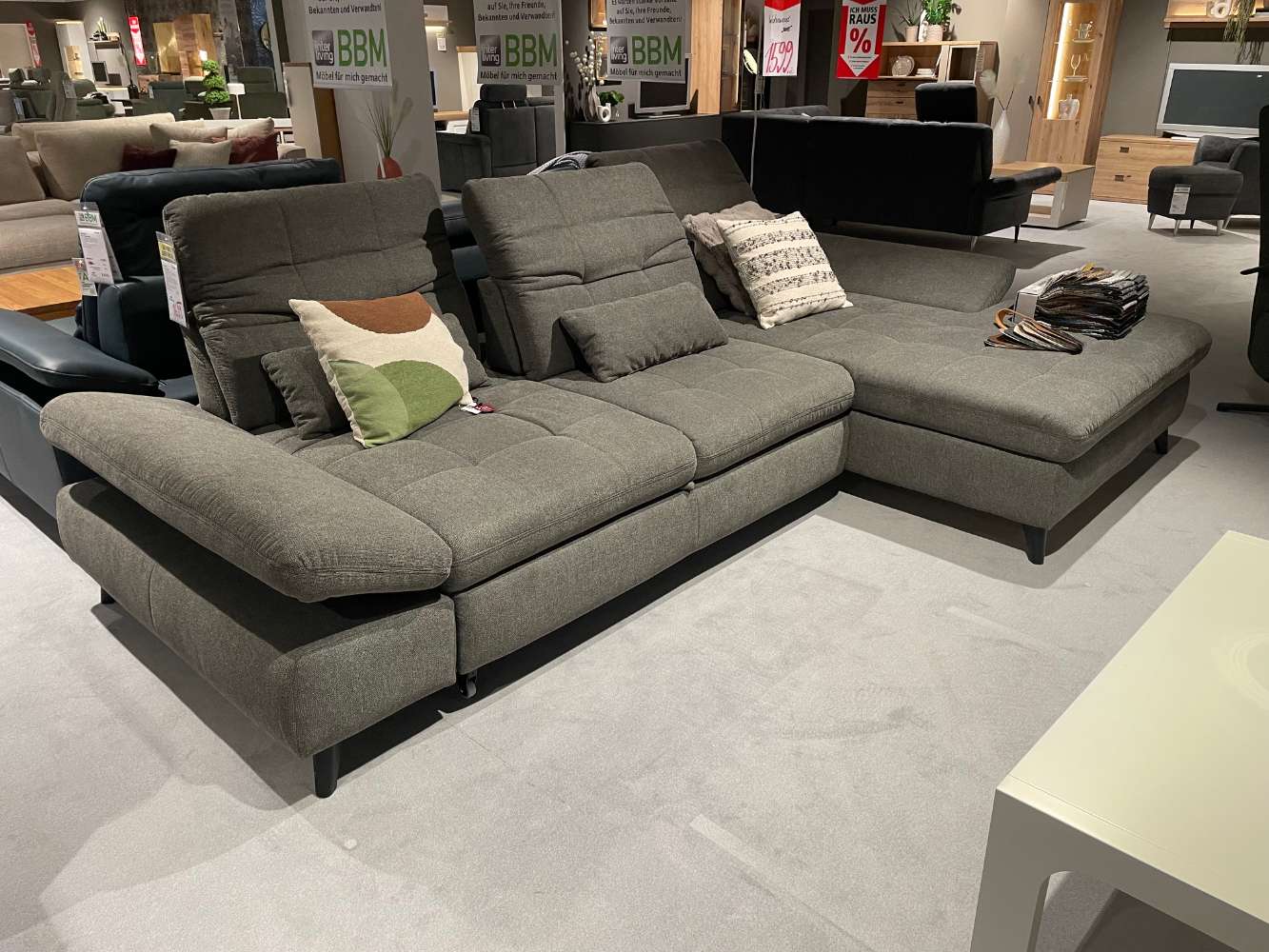 Polstergarnitur inkl. Schlaffunktion und Bettkasten