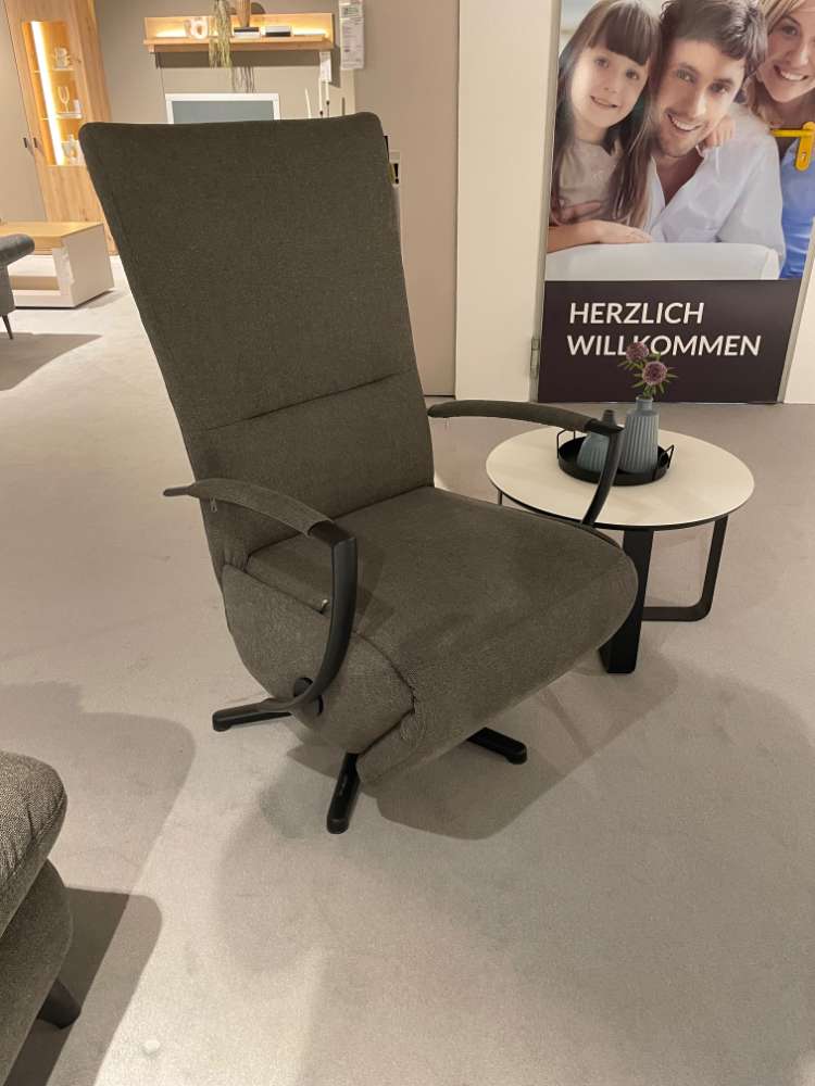 Relaxsessel mit manueller Relaxfunktion und Kopfteil-Verstellung