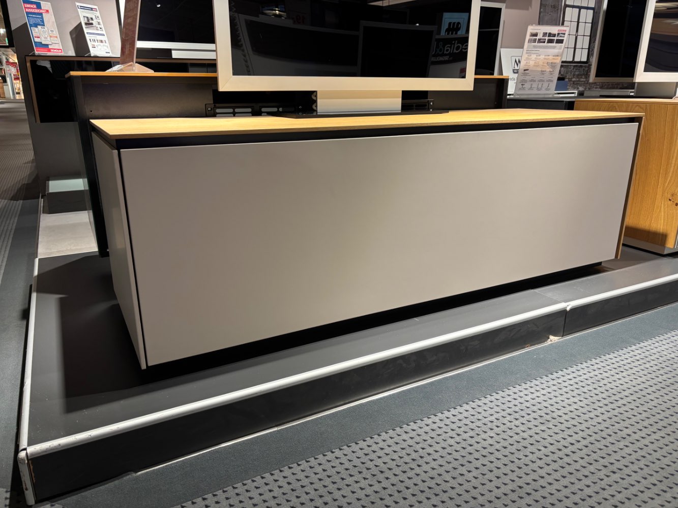 TV-Lowboard „Moma“ von Munari