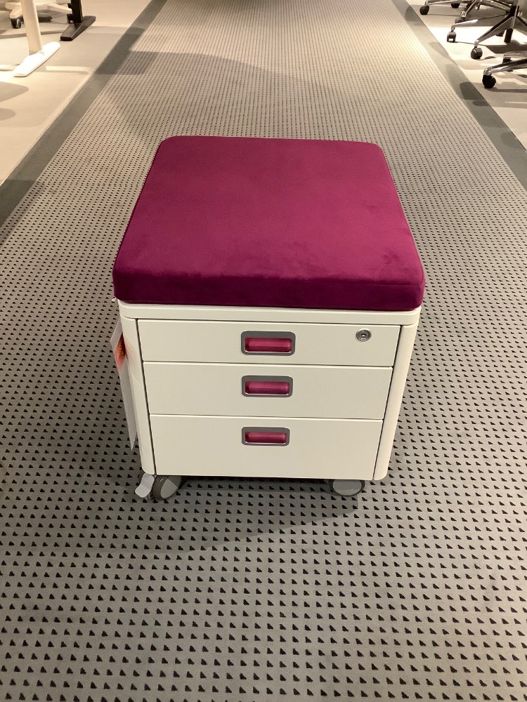 Ausstellungsstück Rollcontainer „ Champion“ | SEGMÜLLER MÖBEL