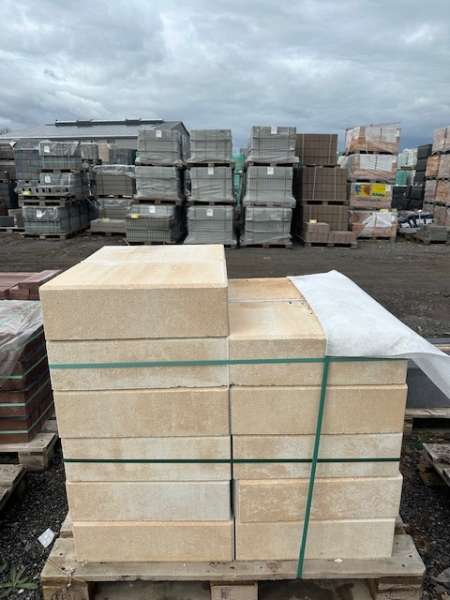 KANN Blockstufen 50x34x15 cm Sandstein (Sonderposten)