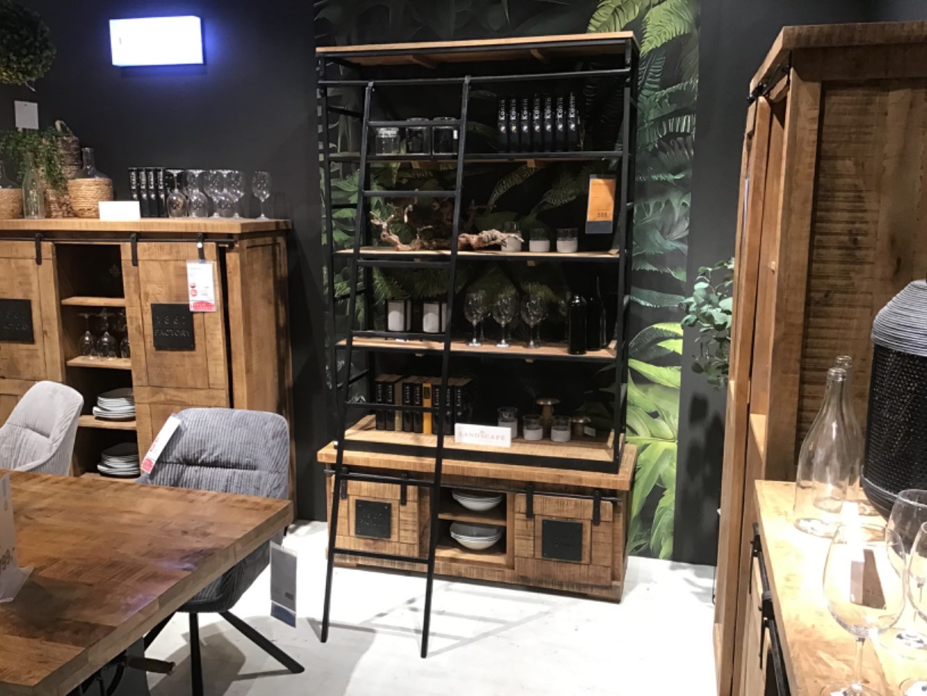 XXXLutz Ausstellungsstück Möbel Bücherwand Barney Mango massiv