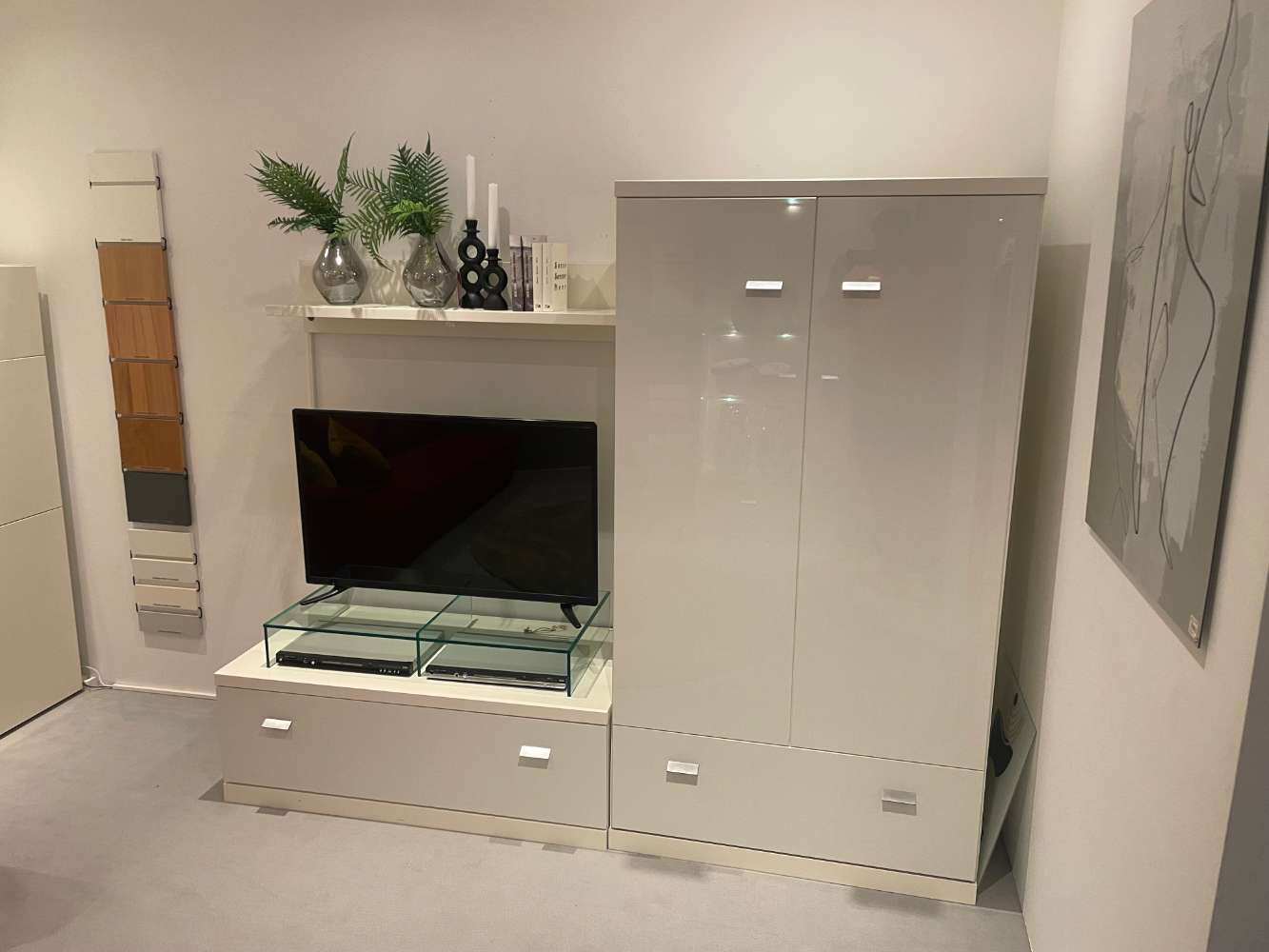 –NEHL APPARTEMENT WAND