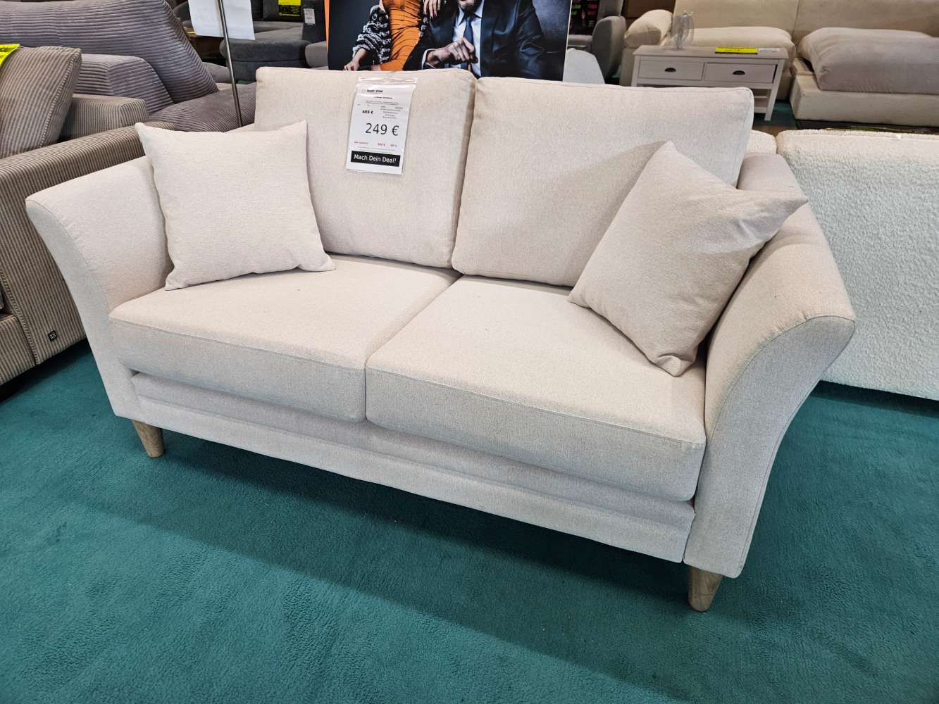 2 Sitzer Sofa Couch Arellano statt 489€