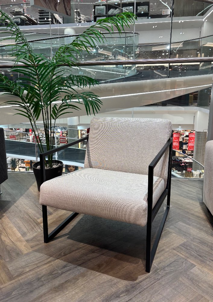 Sessel ca. 61 x 69 x 81 cm in Beige