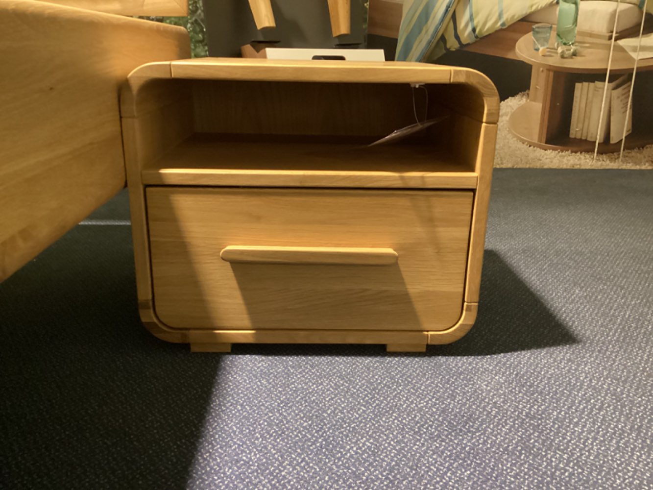 Nachttisch Cursano Flow Line