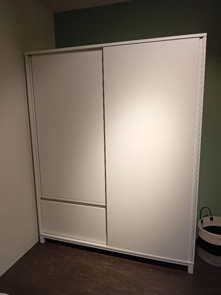 Schiebetürenschrank Olli