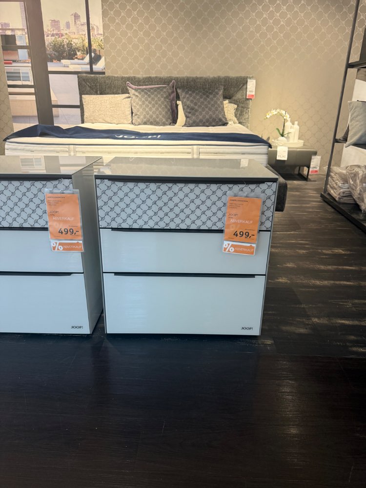 Nachtschrank Glasauflage Joop! – XXXLutz Fellbach