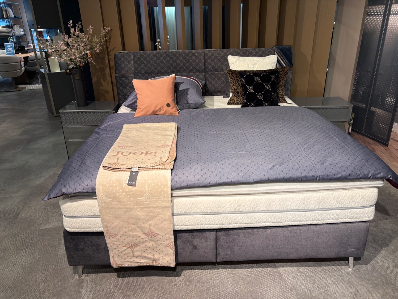 Joop! Boxspringbett ca.180x200cm inkl Matratze und Topper