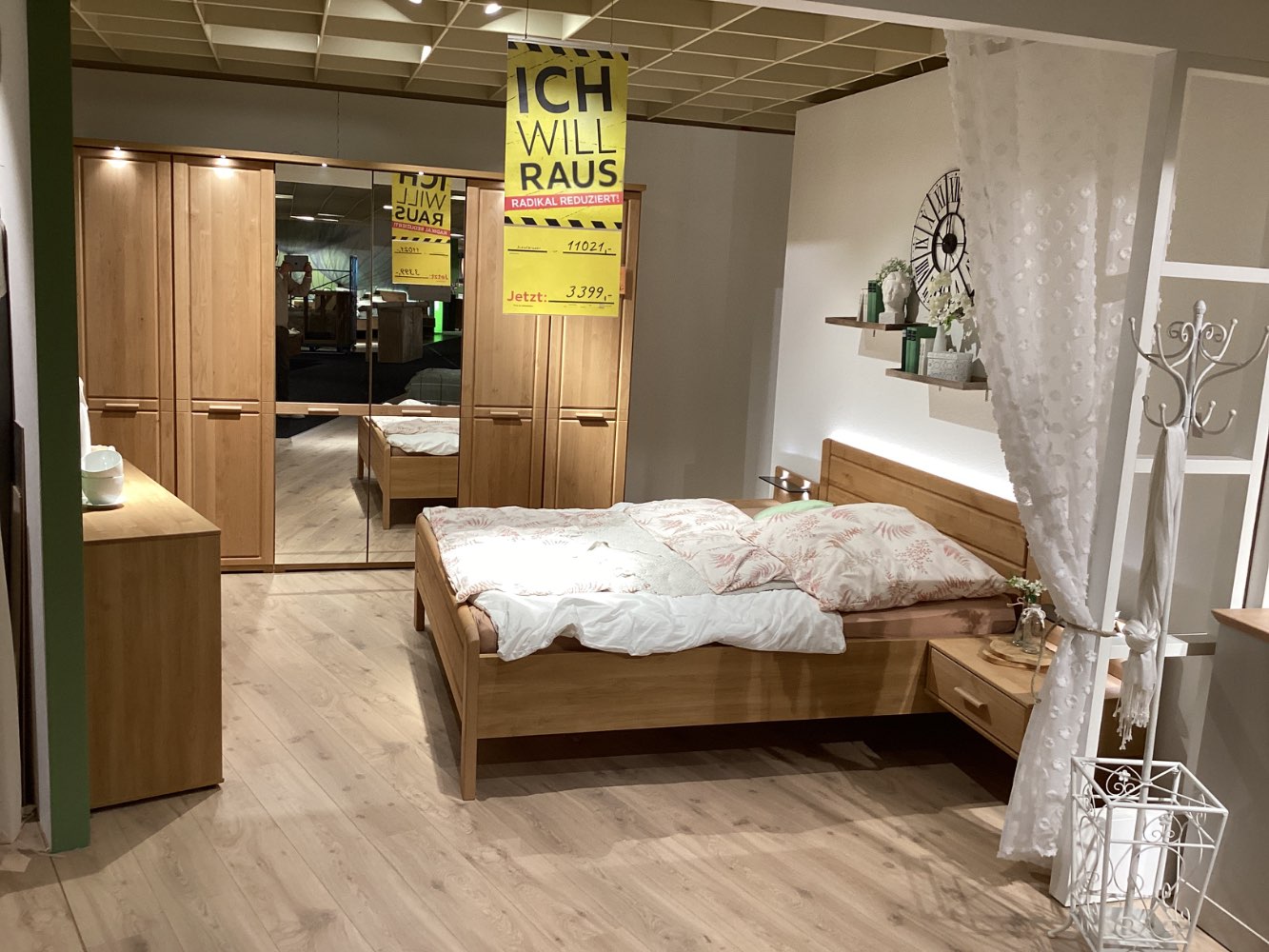 Möbel Schlafzimmer Wiemann Bregenz Erle Teilmassis XXXLutz Hirsch