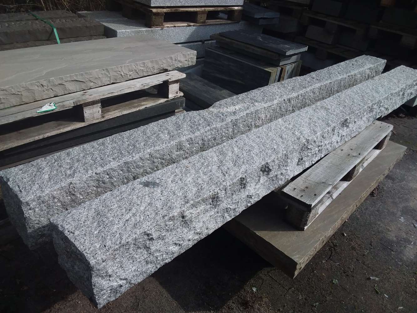 Granit Palisaden 20x20x300 grau Naturstein Stelen Outlet