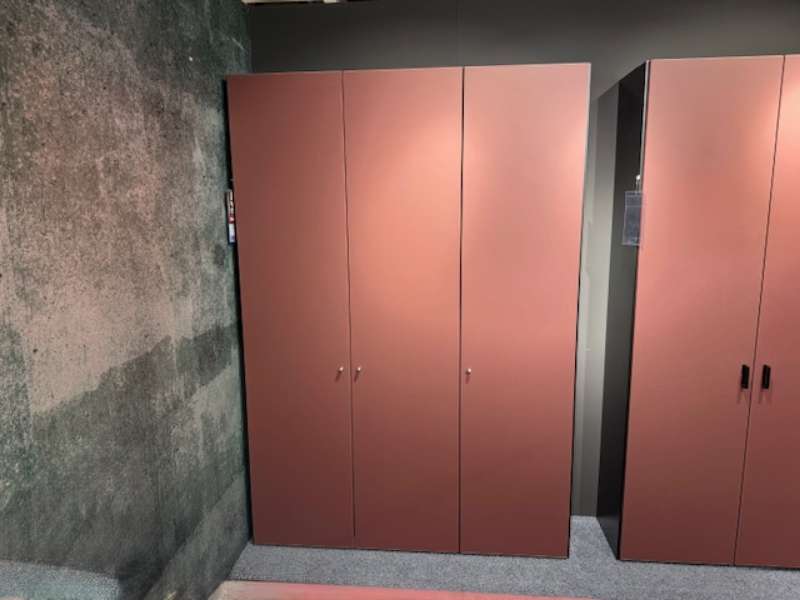 Drehtürenschrank ca. 152 x 220 x 39,5 cm mit Glas Front