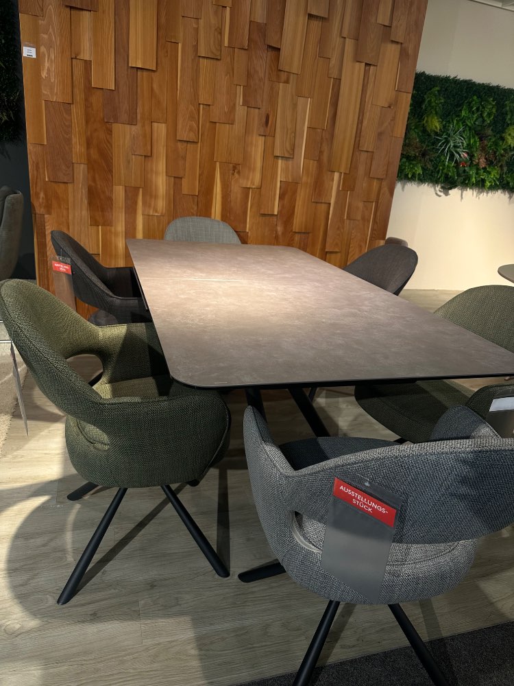 Essgruppe, Tischgruppe, Tisch mit Auszug