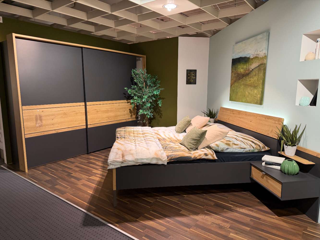 Schlafzimmer Graphit mit Absetzung Bianco Eiche Nachbildung